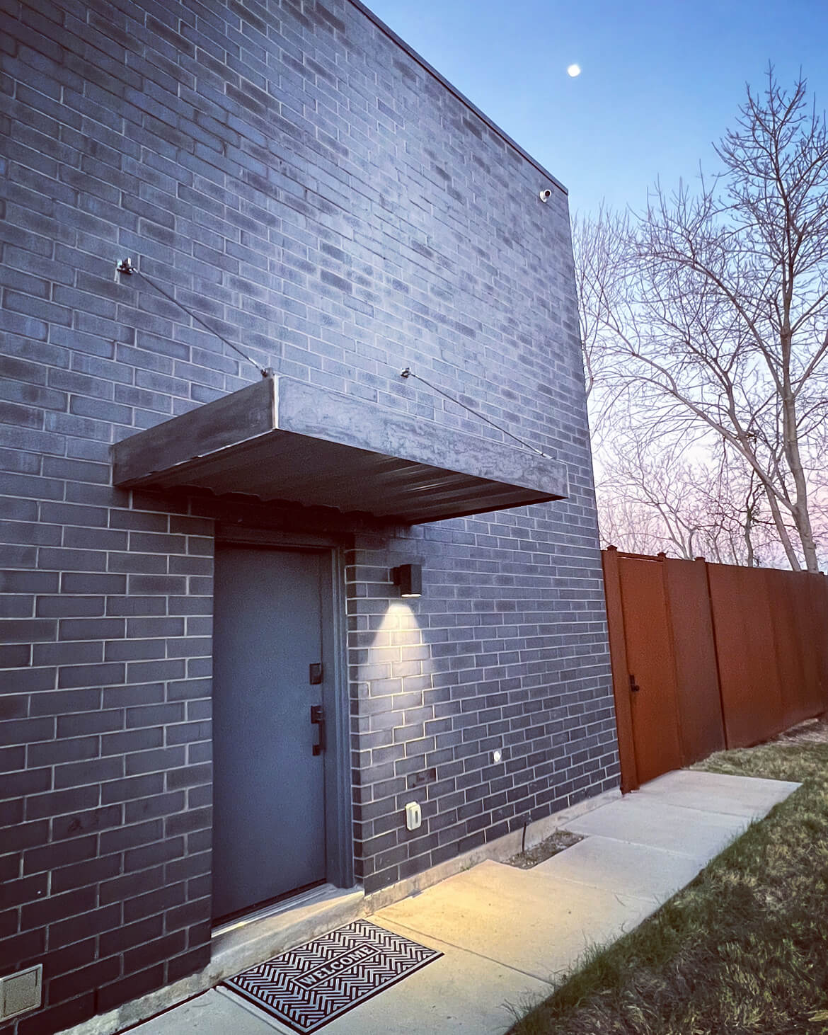 73B8E0D6-E063-429D-8377-9E57373BA86D