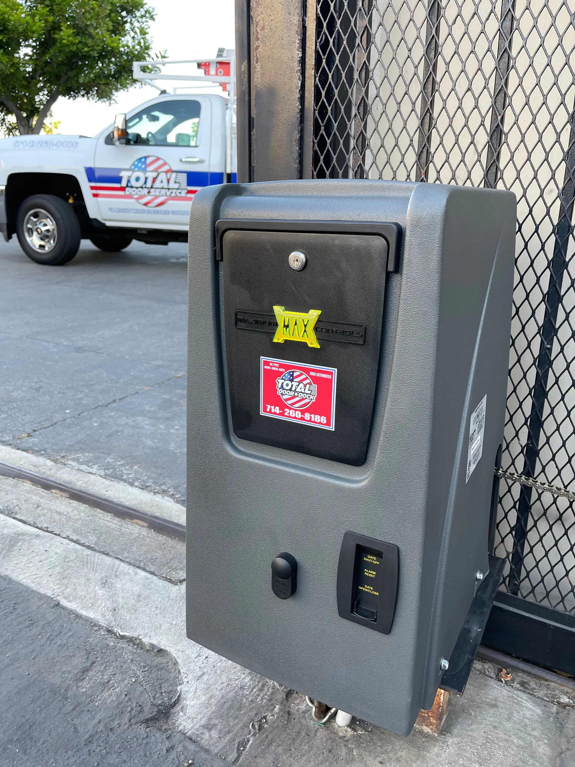 c18c1b71-fbb4-47fe-a9c3-c1d9462fa79c-1920w