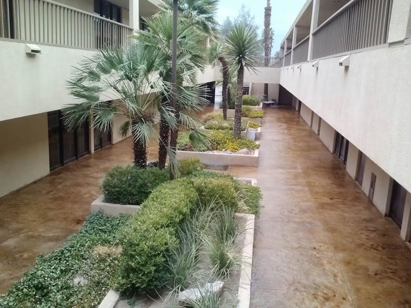 12-vegas-hardscape_75800